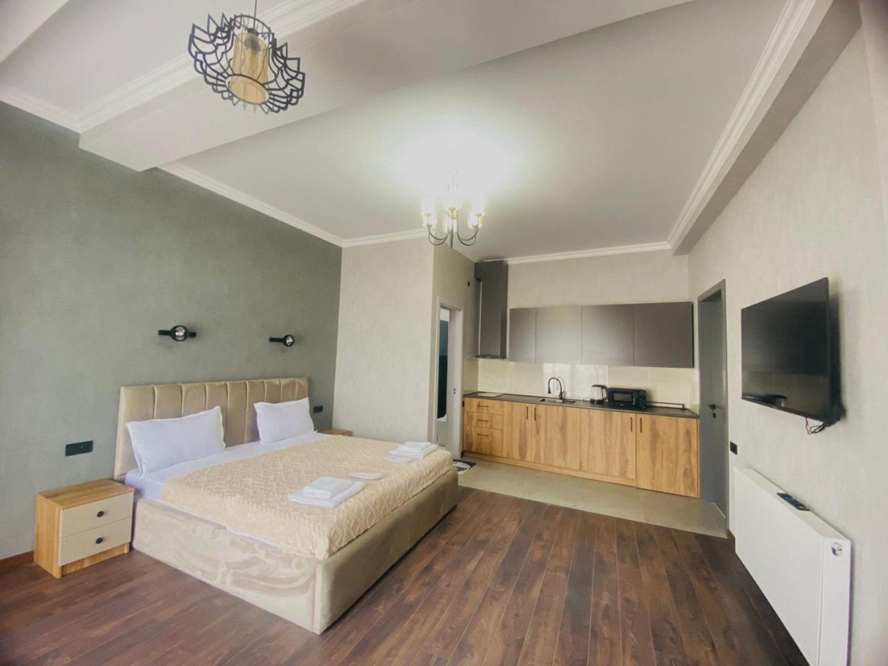 Hotel Garden Tbilisi Ngoại thất bức ảnh