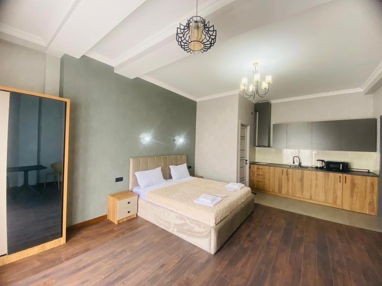 Hotel Garden Tbilisi Ngoại thất bức ảnh