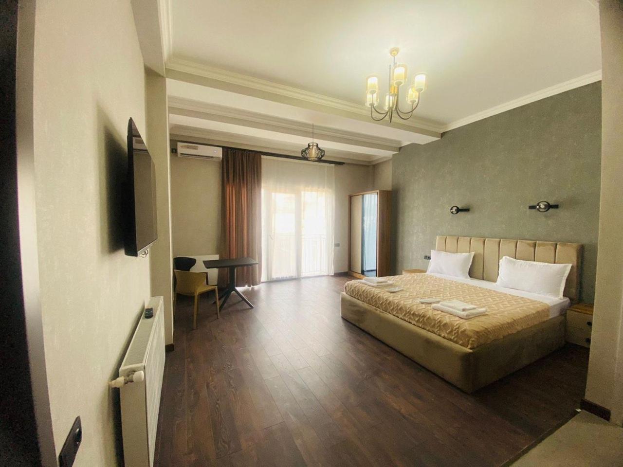 Hotel Garden Tbilisi Ngoại thất bức ảnh