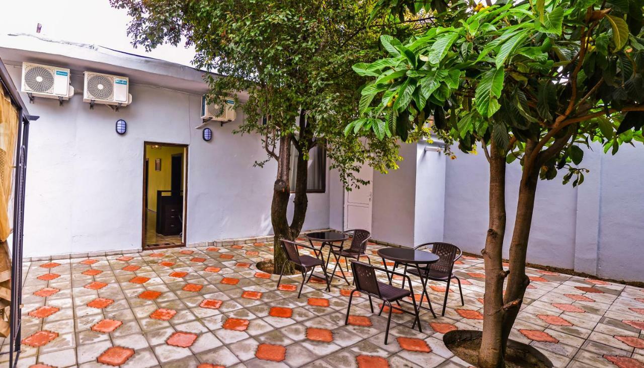 Hotel Garden Tbilisi Ngoại thất bức ảnh