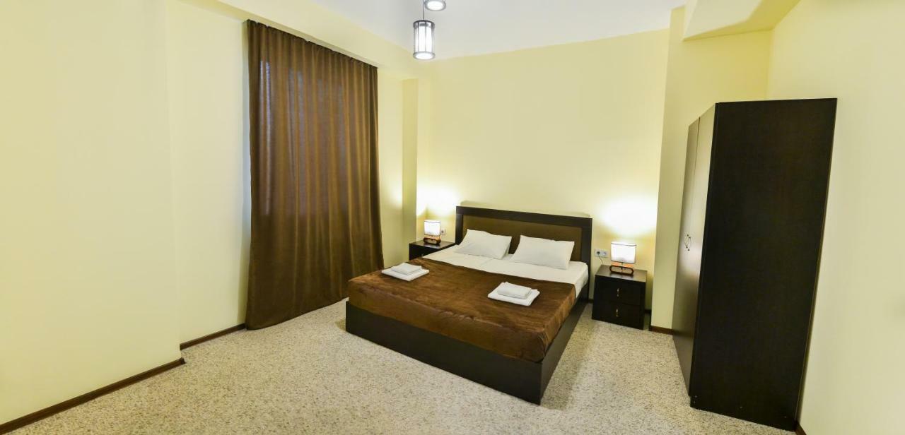 Hotel Garden Tbilisi Ngoại thất bức ảnh