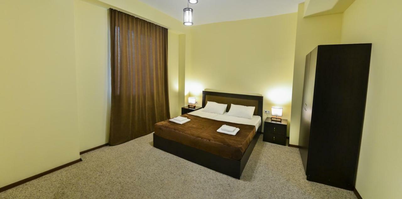 Hotel Garden Tbilisi Ngoại thất bức ảnh