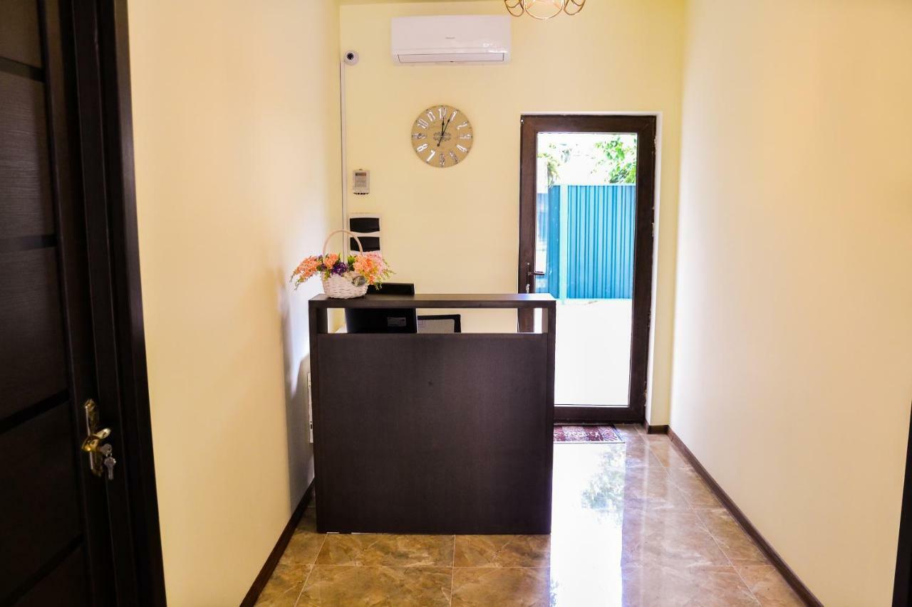 Hotel Garden Tbilisi Ngoại thất bức ảnh