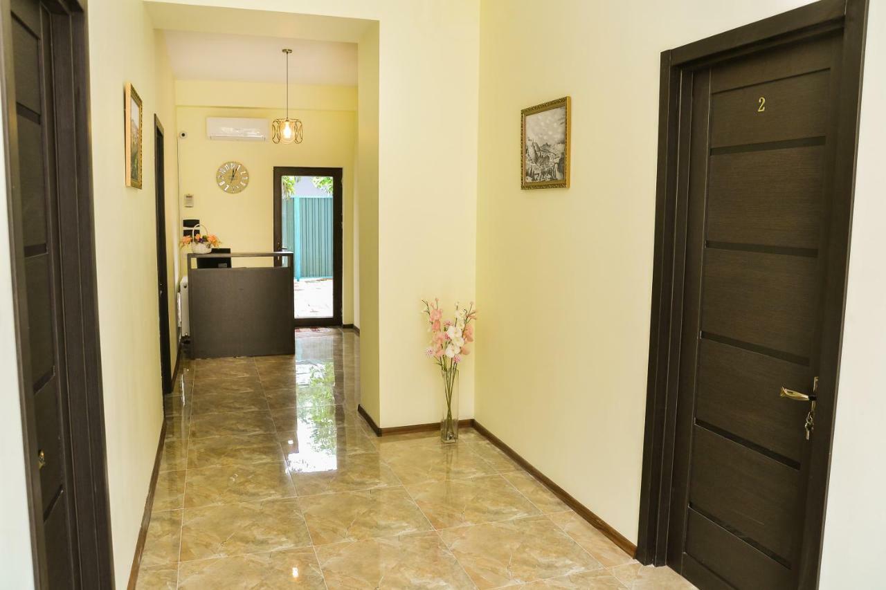 Hotel Garden Tbilisi Ngoại thất bức ảnh