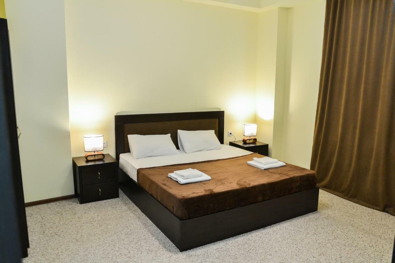 Hotel Garden Tbilisi Ngoại thất bức ảnh